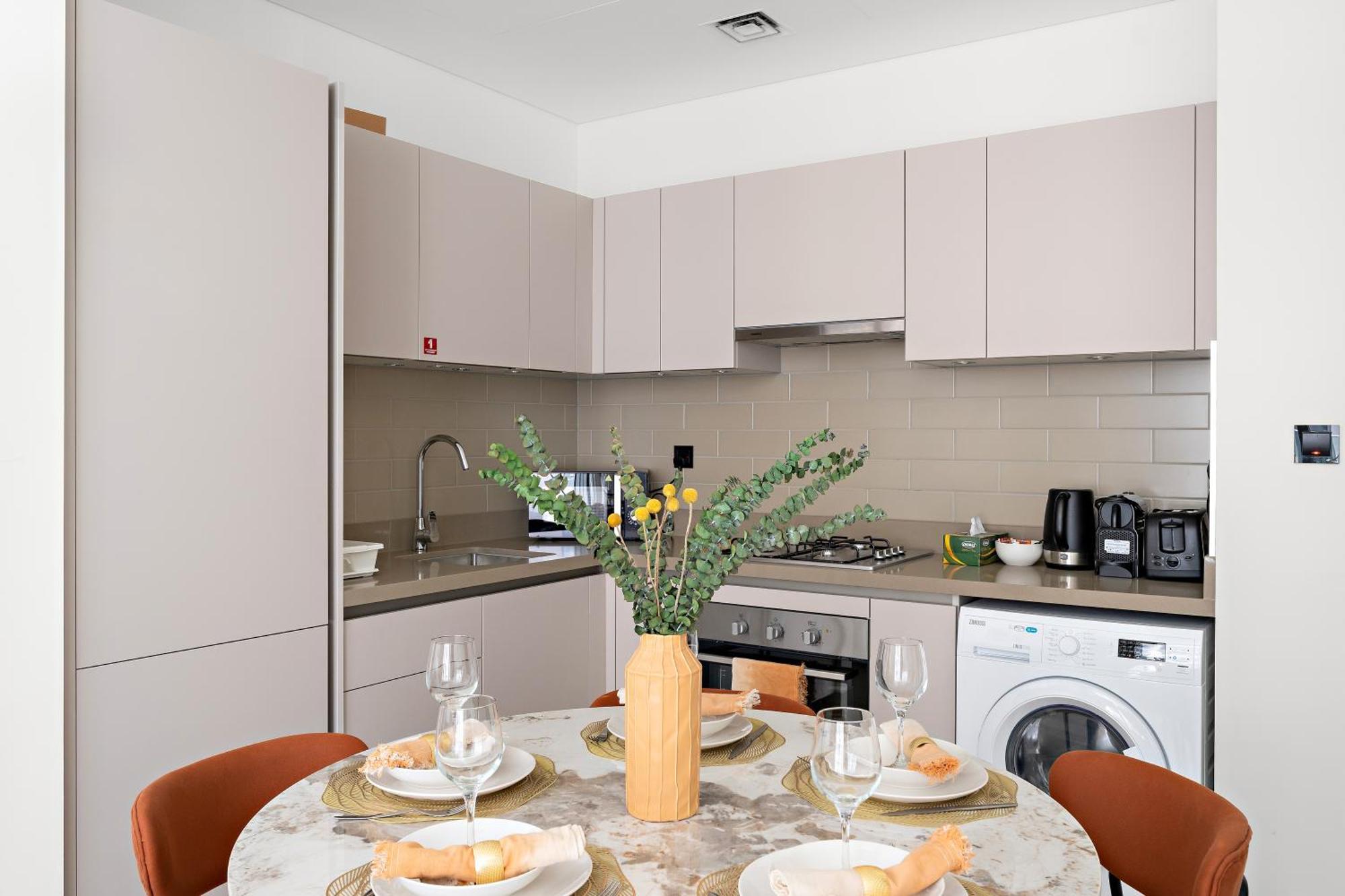 New 2 Bedroom In Creek Reserve Apartment *