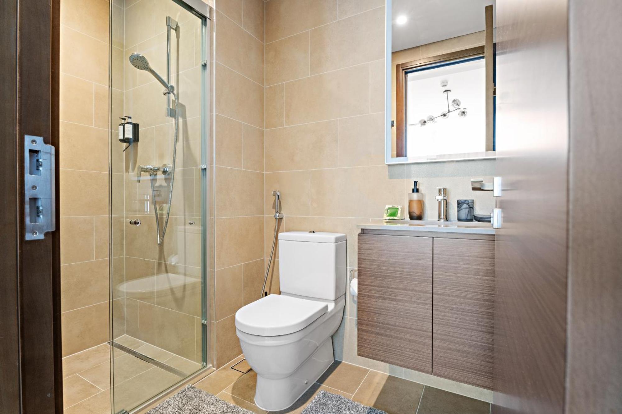 New 2 Bedroom In Creek Reserve Apartment *